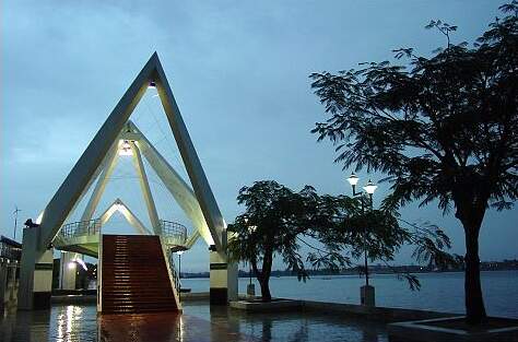 Marine Drive holiday packages.